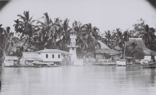 moskee aan de rivieroever te bandjermasin, Masjid Banjarmasin di pinggir sungai, 1880-1920